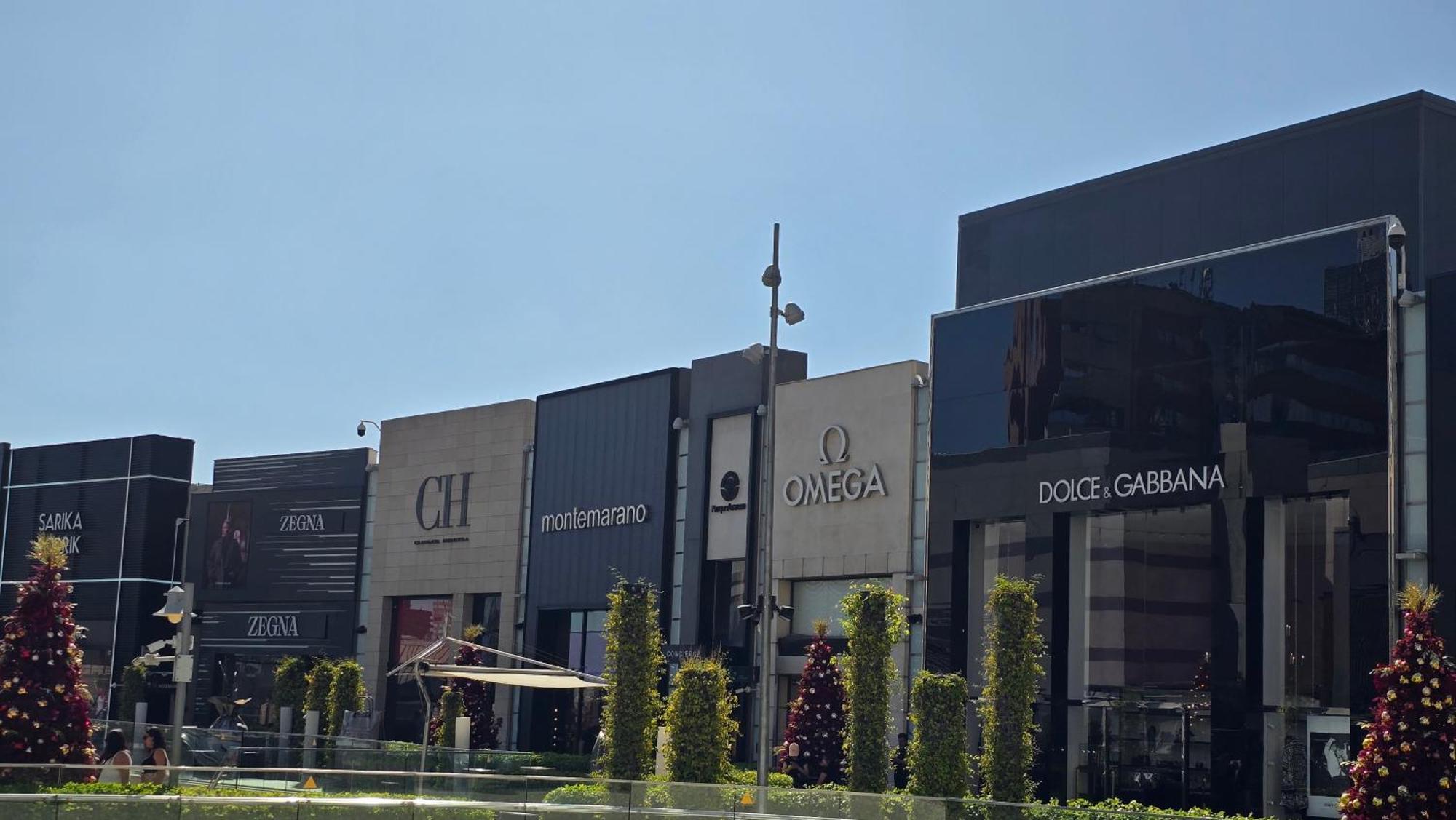 Apartamento En Las Condes Frente A Parque Araucano, Con Calefaccion, Santiago
